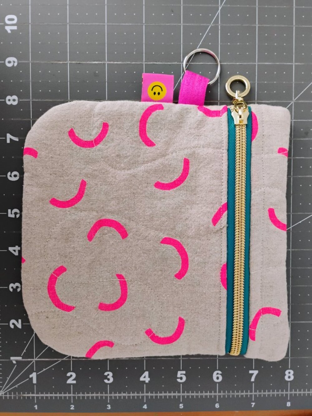 Medium Linen pouch